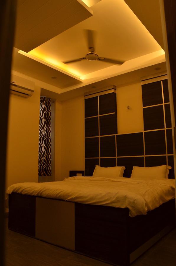 Hotel Bellevue Inn Gangānagar Rum bild